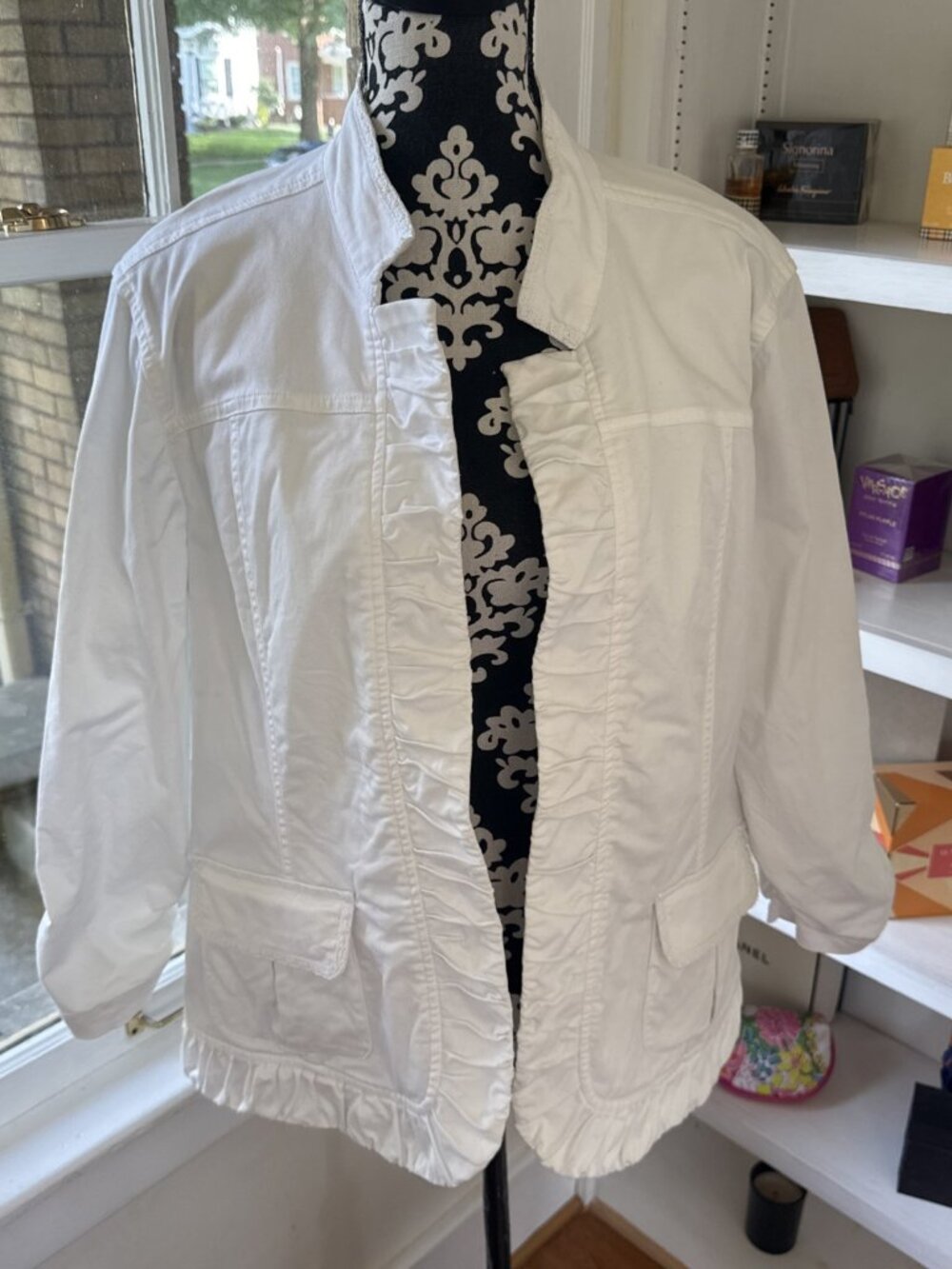 Chicos Open Front Jacket size 3 Capri White Ruffle Detail Mock Collar XL